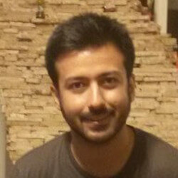Arash Arzandehnia